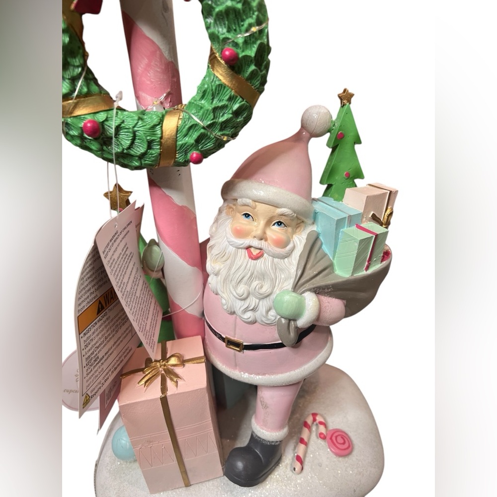 Vintage-Inspired 19” LED Santa Claus Figurine with Candy Cane & Wreath - Xmas - Picture 10 of 12